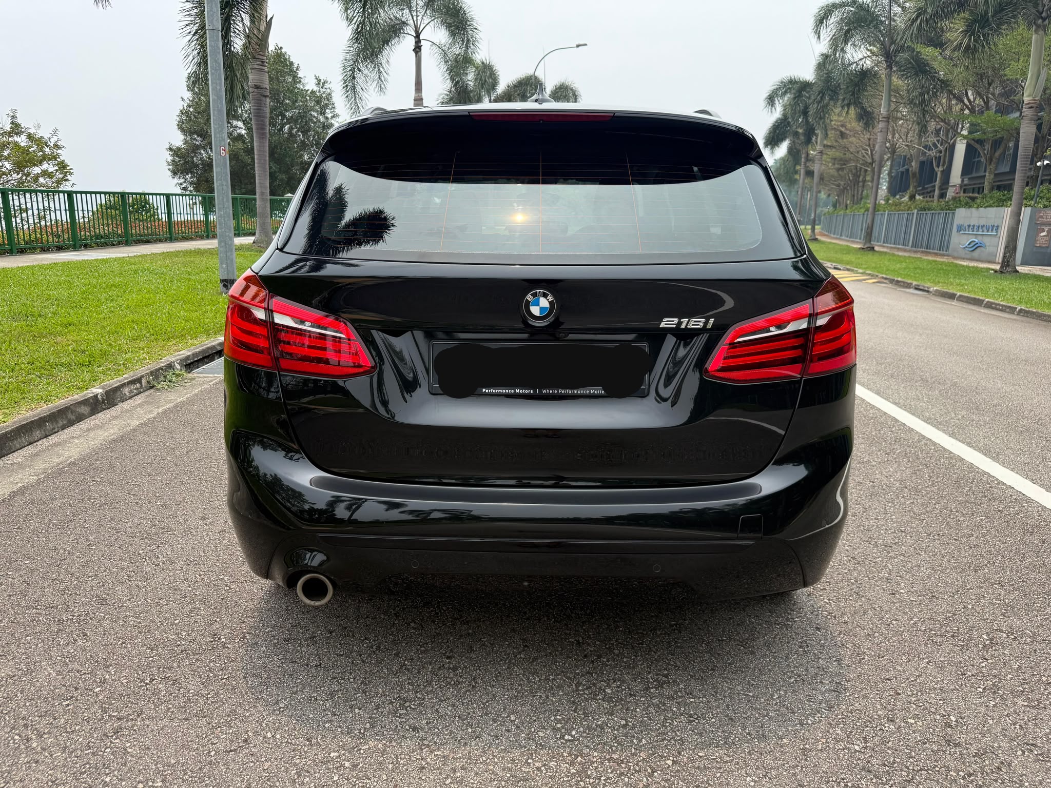 BMW 216i
