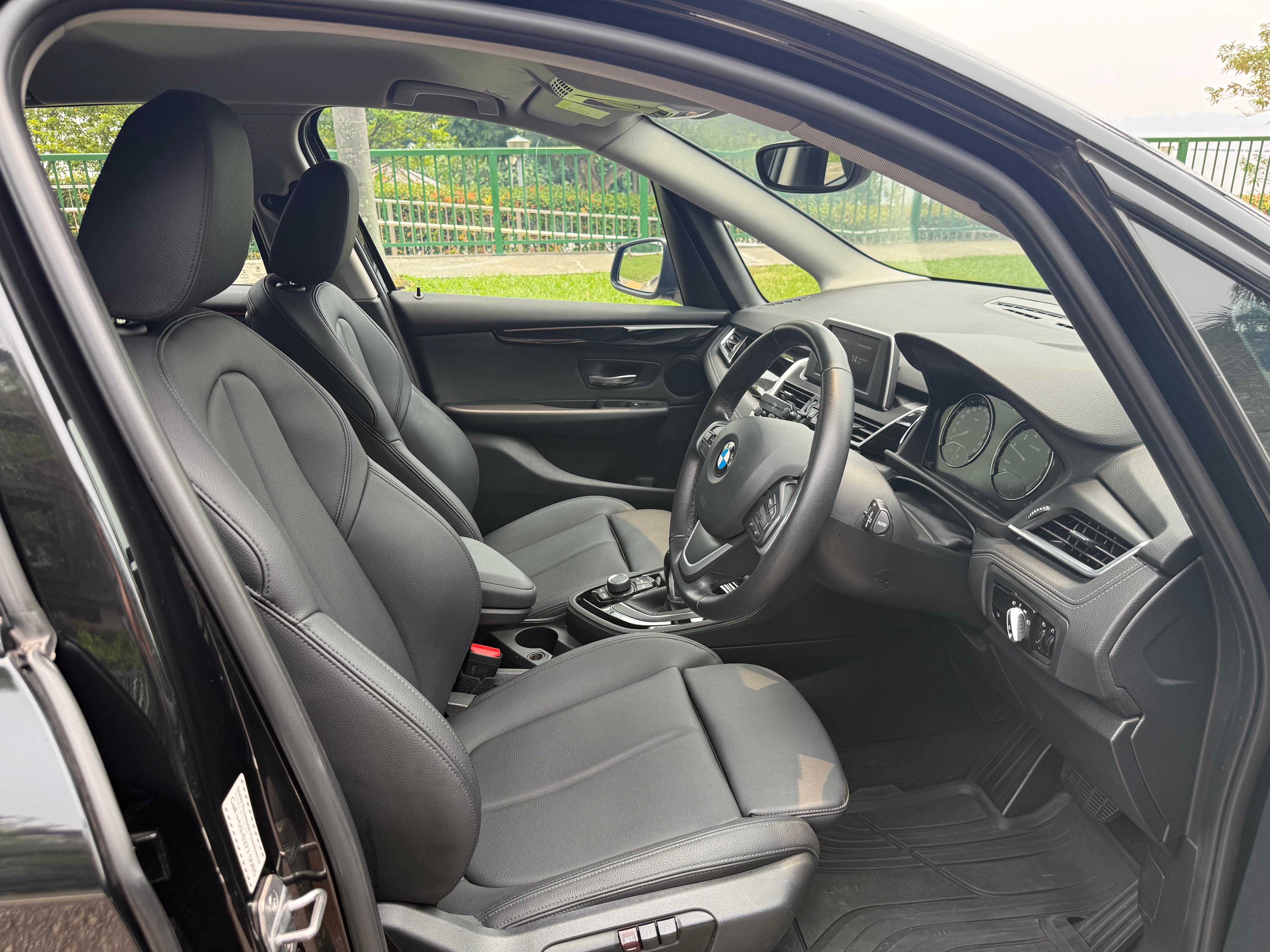 BMW 216i